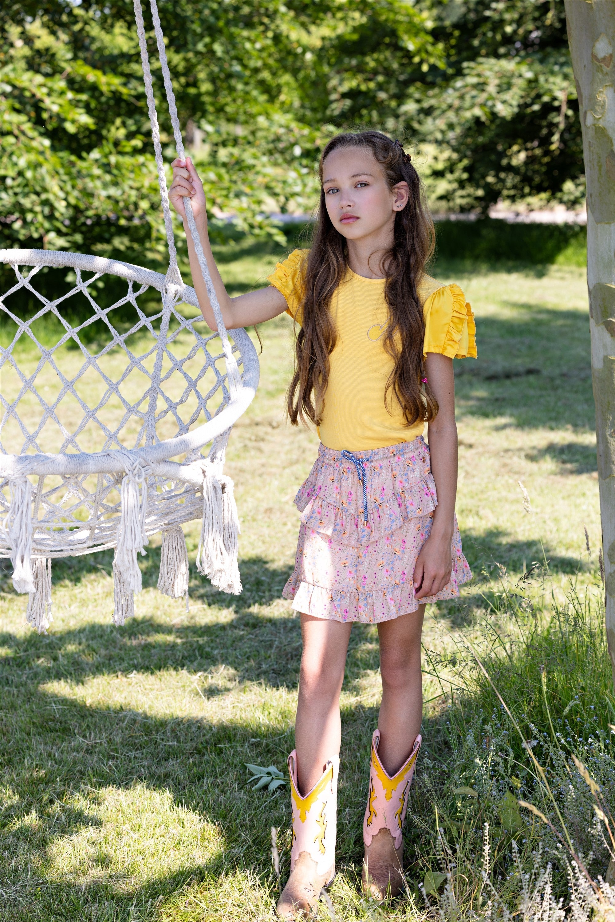 Kathleen Tshirt met frill op de mouw Abrikoos