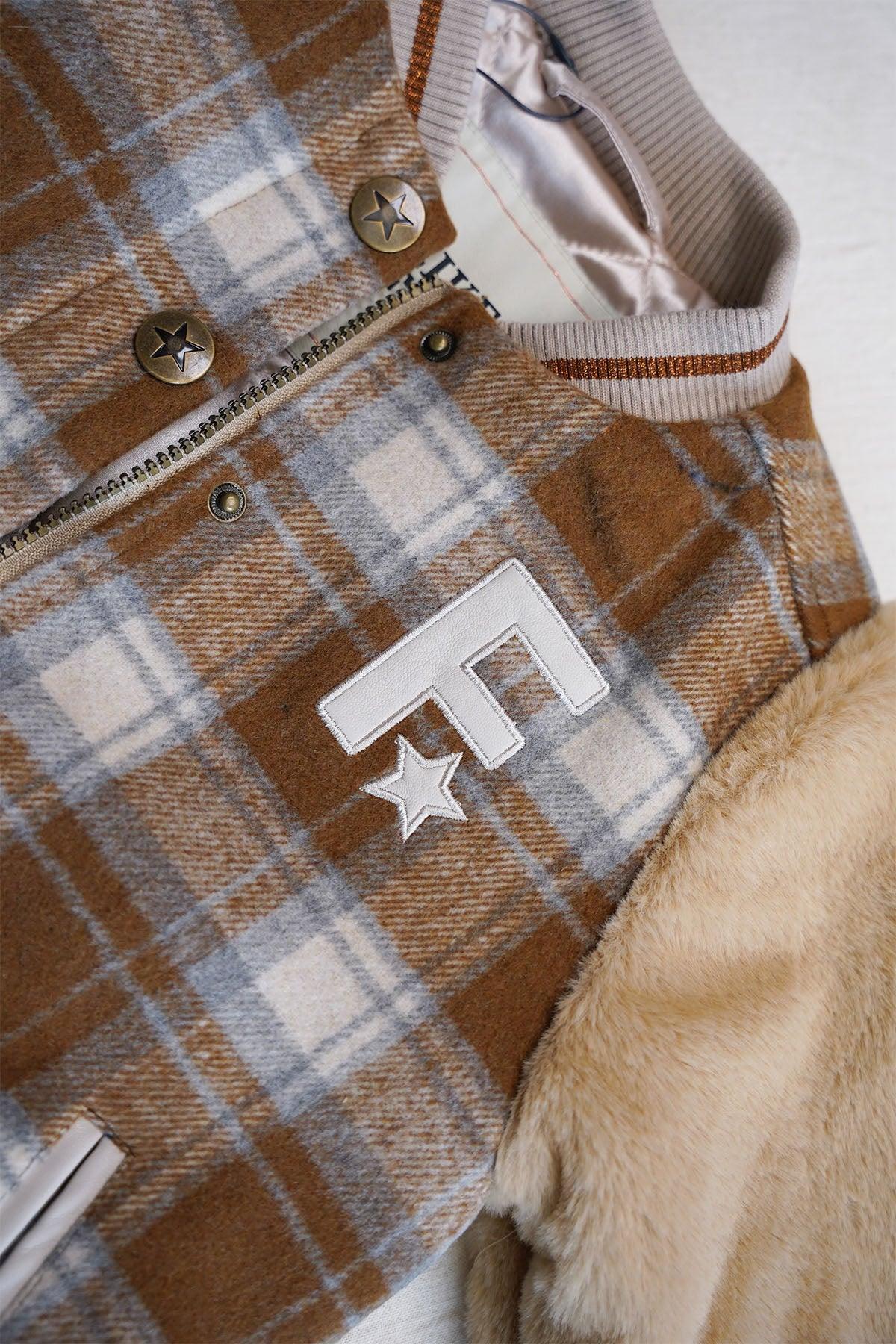 LikeFLO Jas April Check - LikeFlo