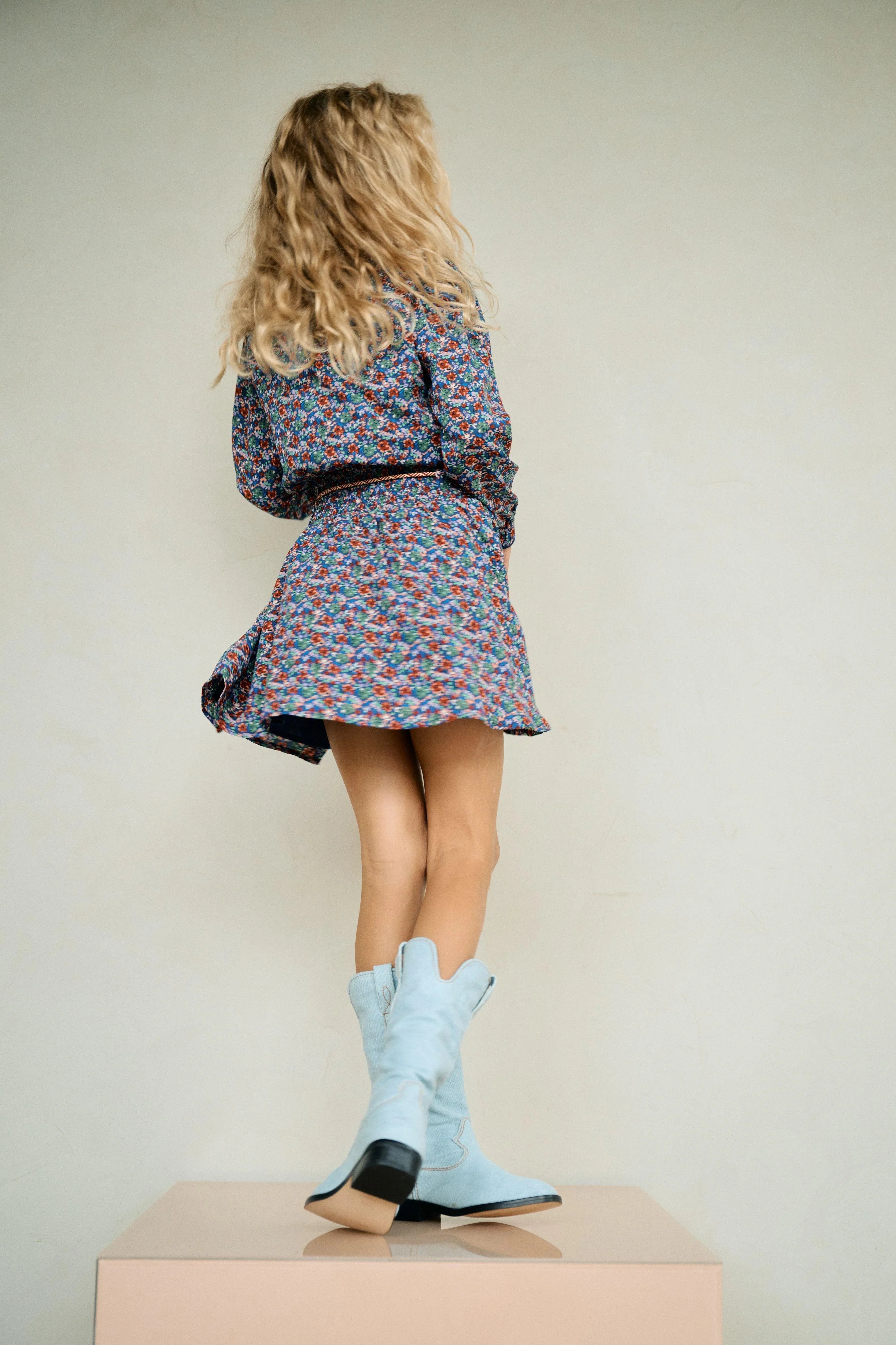 Manyu Gebloemde Geweven Jurk - NoNo Kidswear