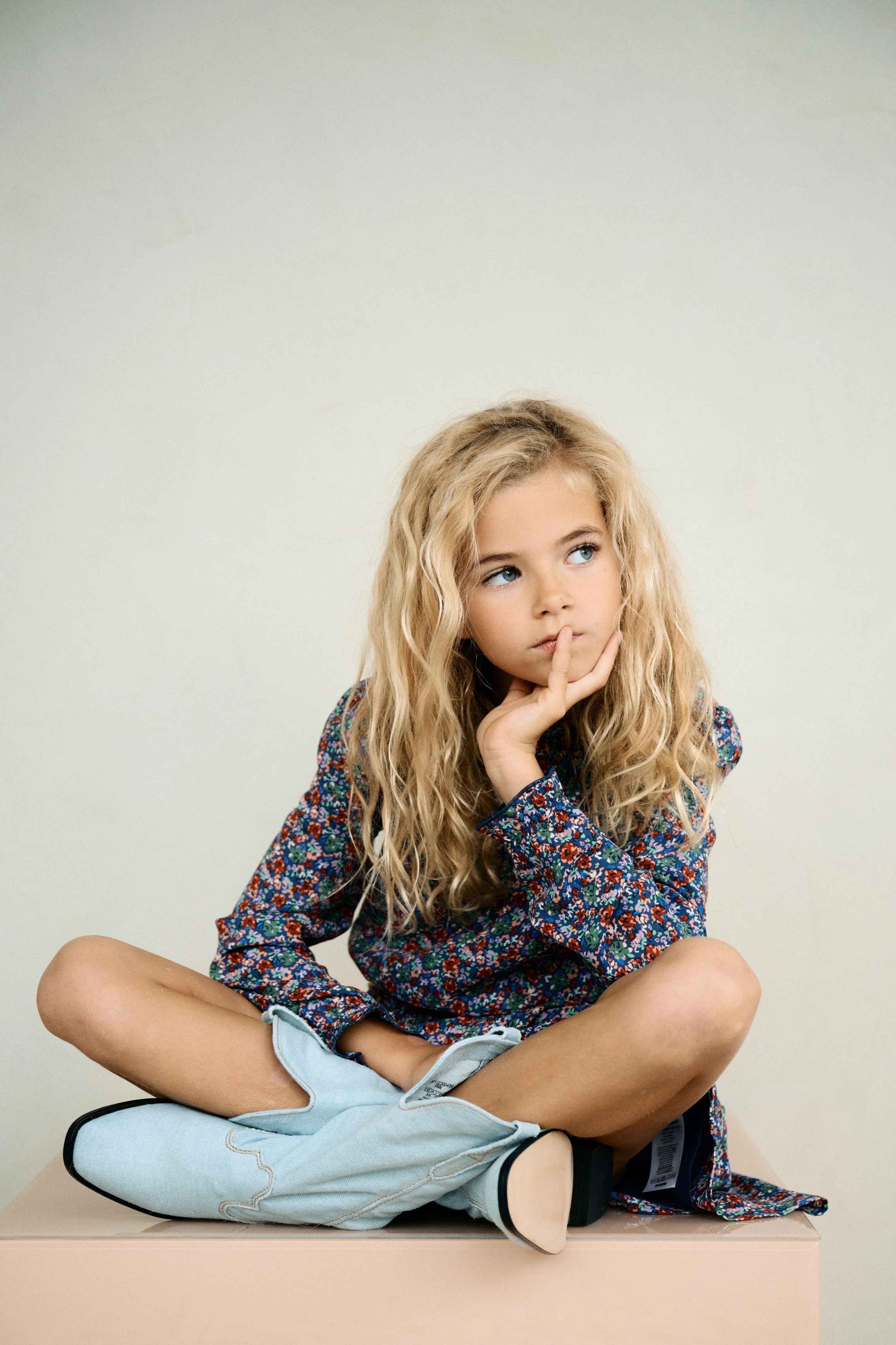 Manyu Gebloemde Geweven Jurk - NoNo Kidswear