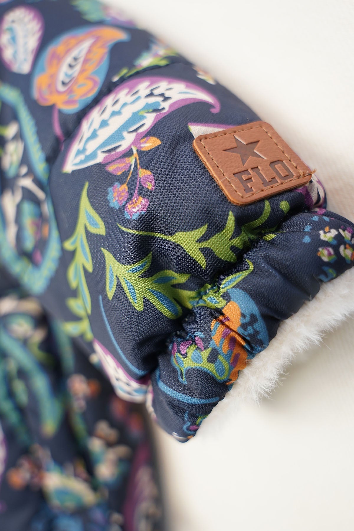 LikeFLO Jas Anabel Paisley - LikeFlo