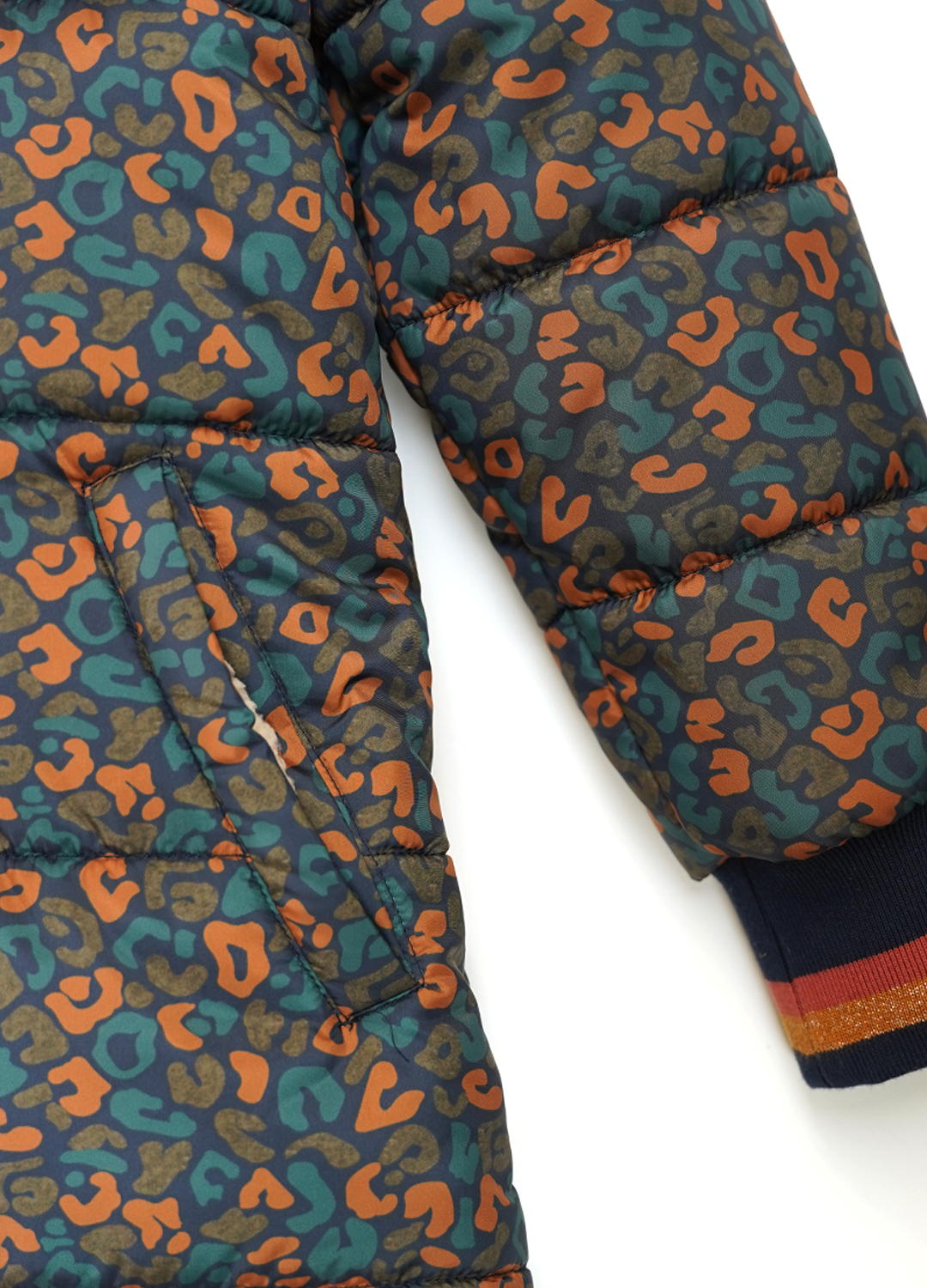 Lange Gewatteerde Jas Met Allover Print