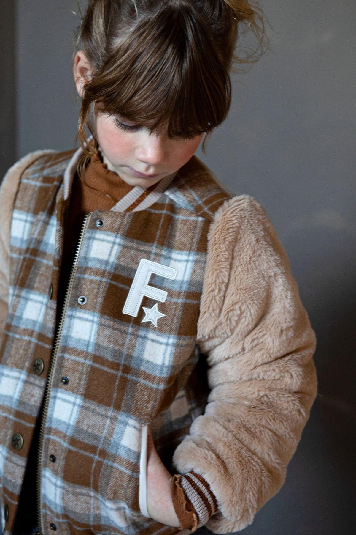 LikeFLO Jas April Check - LikeFlo